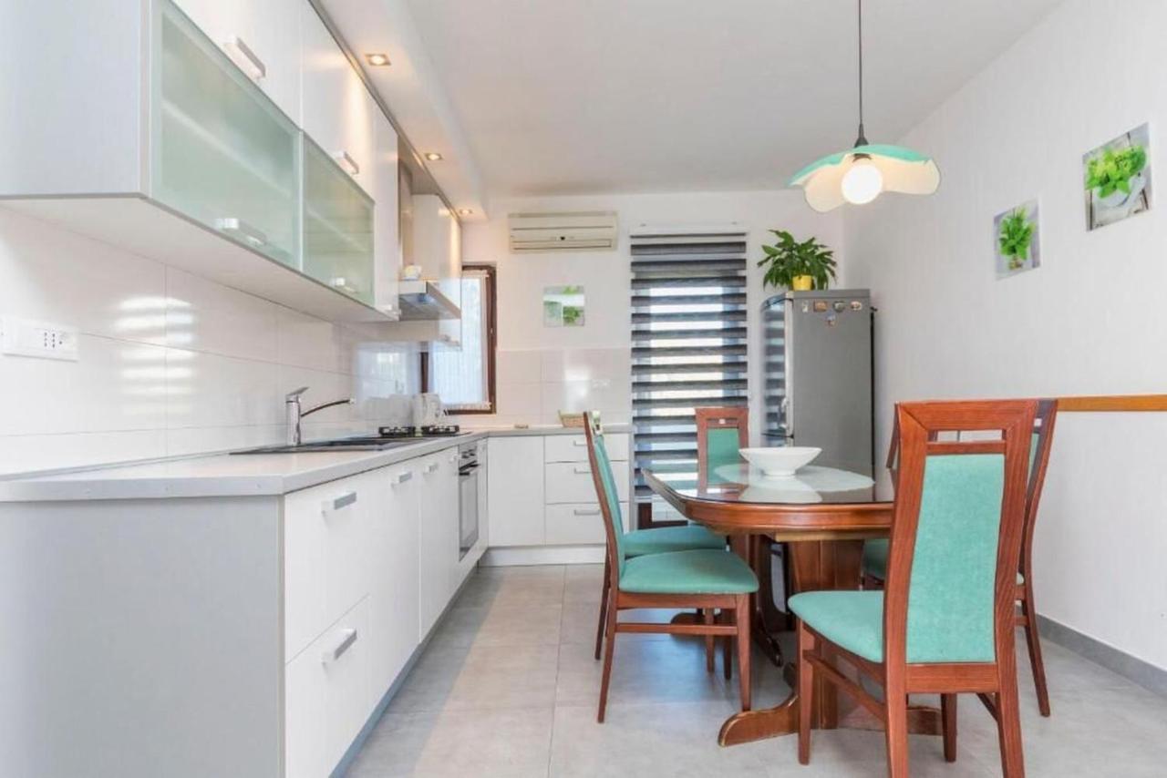 Apartments Sime Рогозница Екстериор снимка