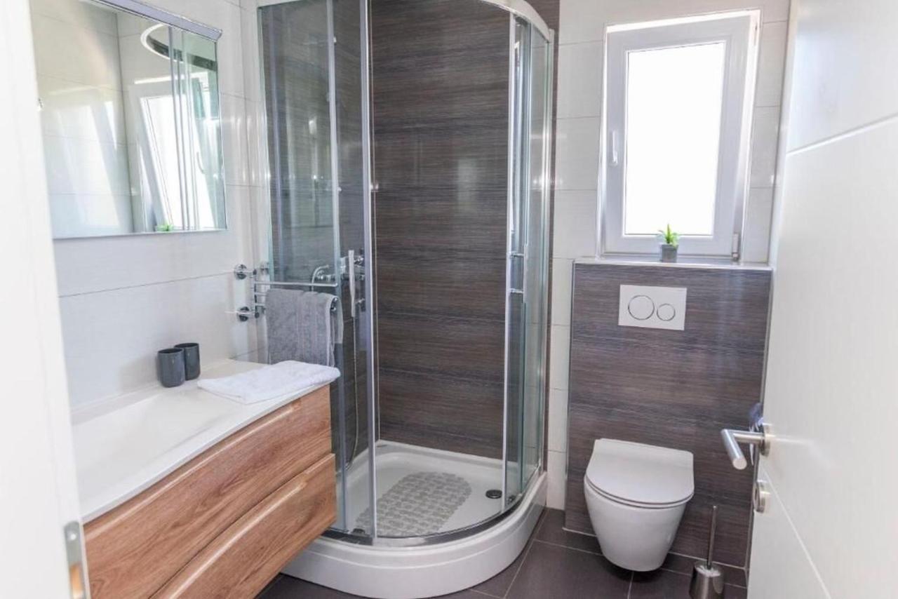 Apartments Sime Рогозница Екстериор снимка