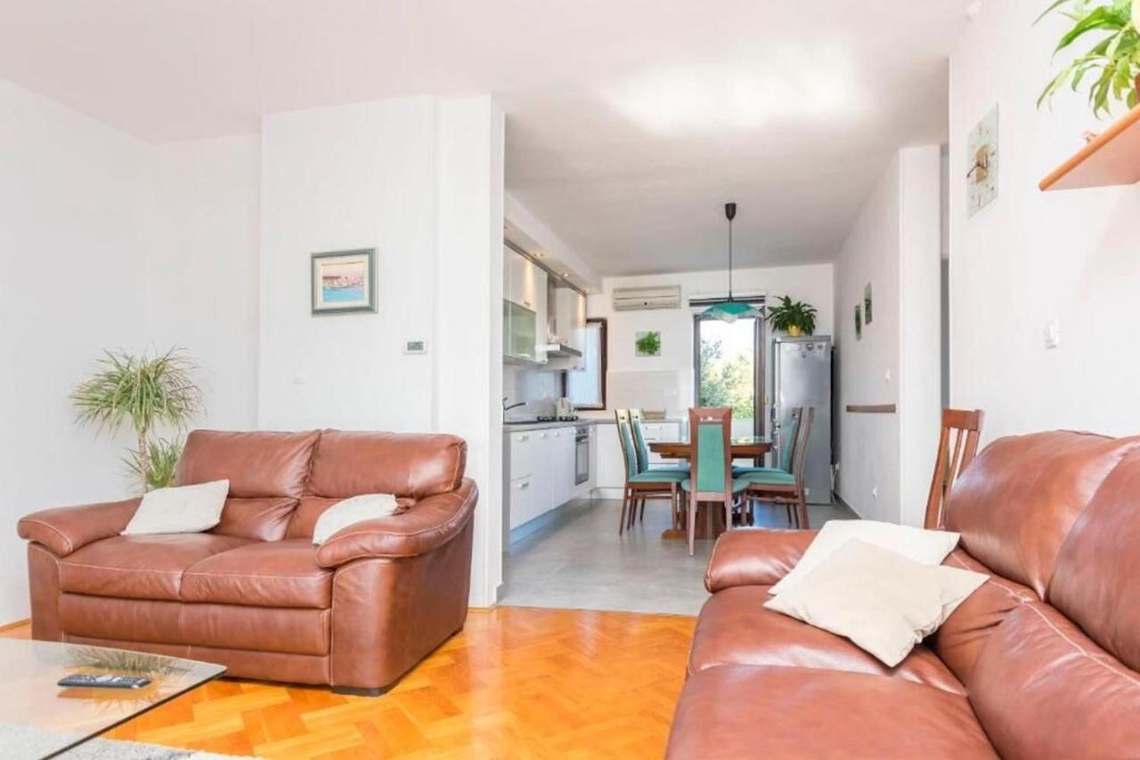 Apartments Sime Рогозница Екстериор снимка